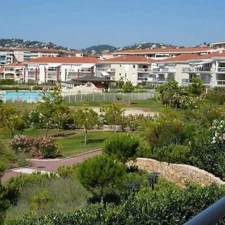 Appartement Domaine Juan Flore *