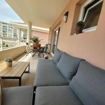 Appartement Domaine Juan Flore *