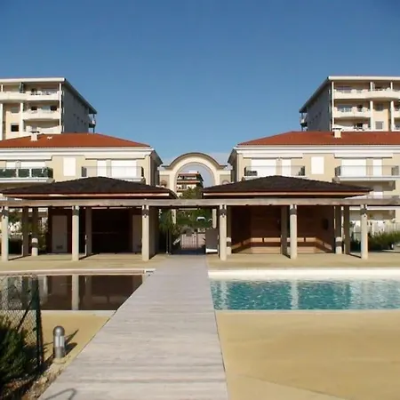 Appartement Domaine Juan Flore *